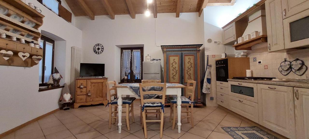 Loft Della Perpetua Di Casa Bernardi, Fuga Romantica Petfriendly Montagnaga  المظهر الخارجي الصورة