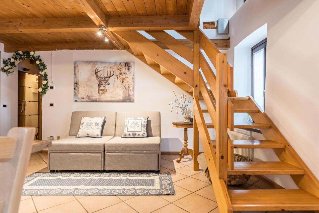 Loft Della Perpetua Di Casa Bernardi, Fuga Romantica Petfriendly Montagnaga  المظهر الخارجي الصورة