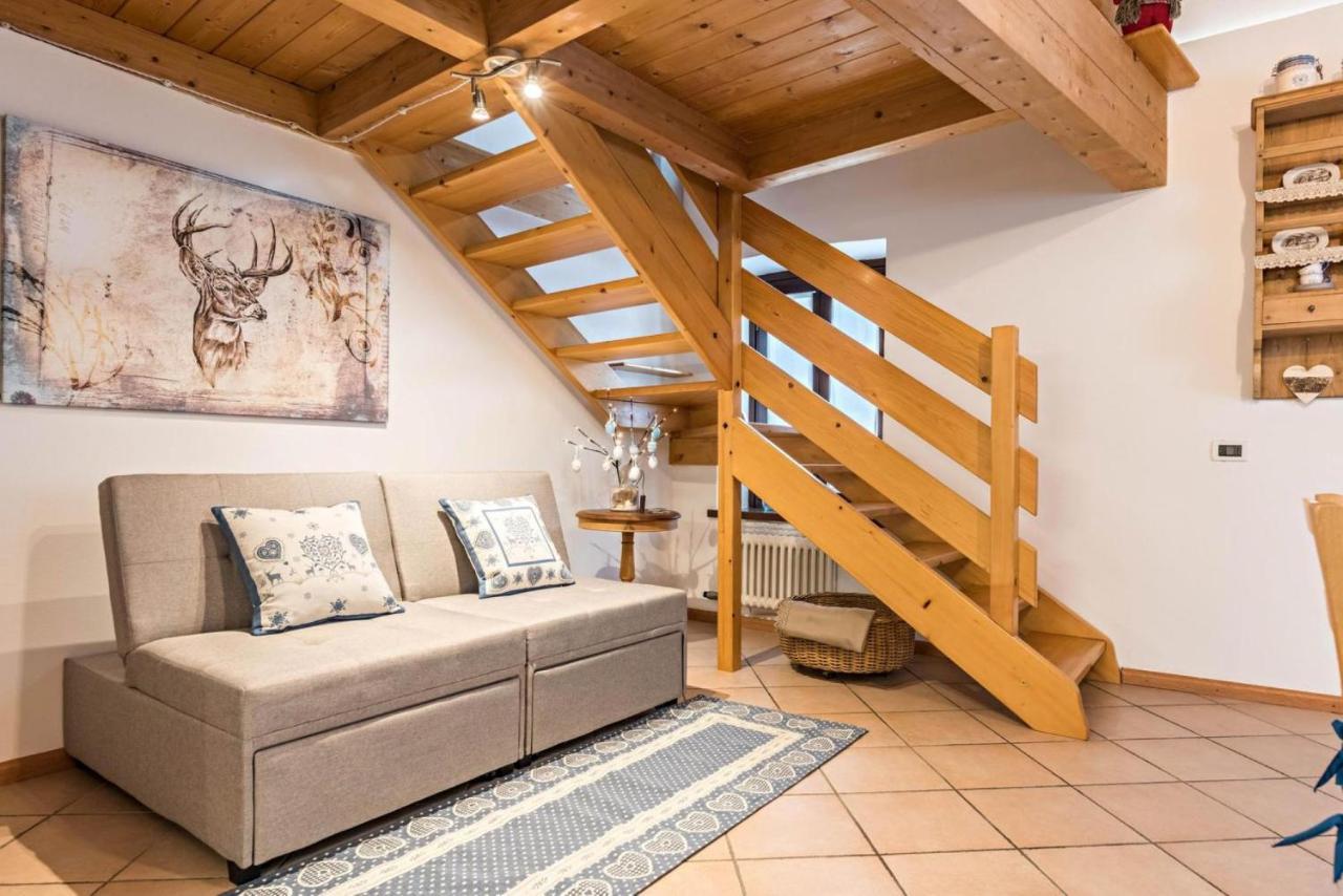 Loft Della Perpetua Di Casa Bernardi, Fuga Romantica Petfriendly Montagnaga  المظهر الخارجي الصورة