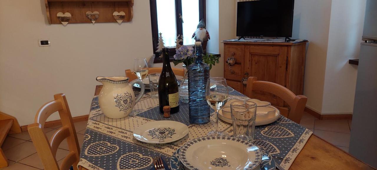 Loft Della Perpetua Di Casa Bernardi, Fuga Romantica Petfriendly Montagnaga  المظهر الخارجي الصورة