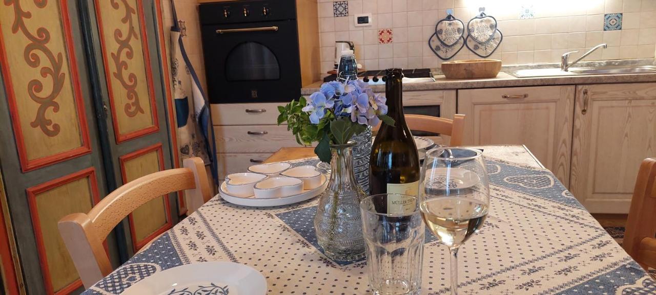 Loft Della Perpetua Di Casa Bernardi, Fuga Romantica Petfriendly Montagnaga  المظهر الخارجي الصورة