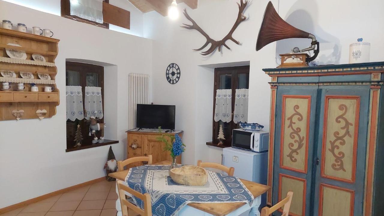 Loft Della Perpetua Di Casa Bernardi, Fuga Romantica Petfriendly Montagnaga  المظهر الخارجي الصورة